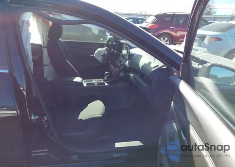 2025 Nissan Sentra Sv z USA, uszkodzony, nr VIN 3N1AB8CV9SY387745